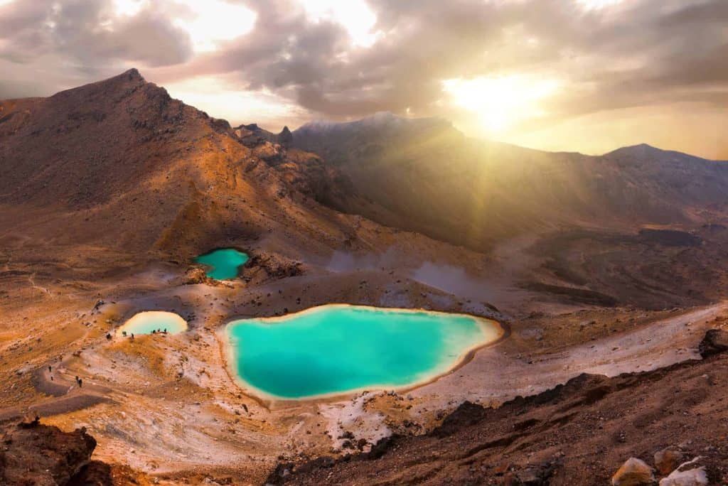 Tongariro-National-Park-Emerald-Lakes
